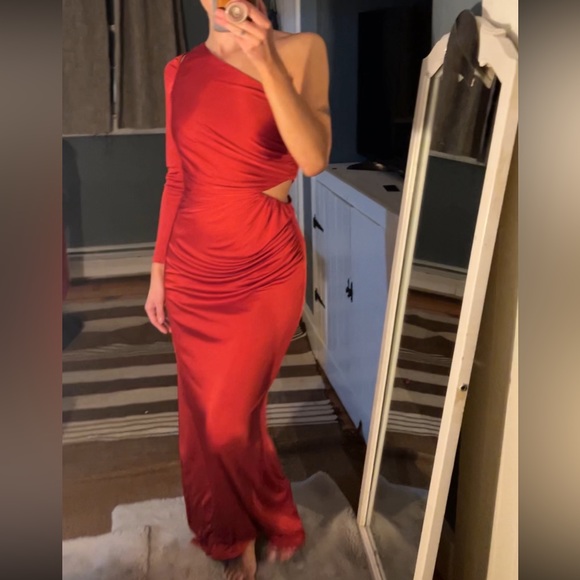 Red one shoulder long sleeve maxi dress - Picture 7 of 14